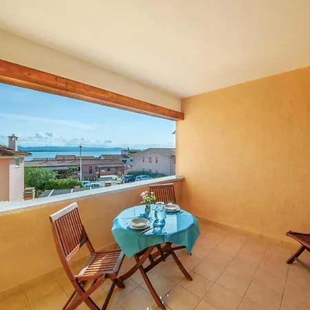 Apartment 1 Bedroom Amazing In Isola Rossa (Sassari)