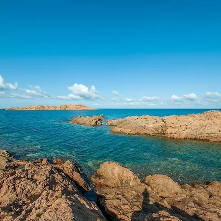 1 Bedroom Amazing In Isola Rossa (Sassari)